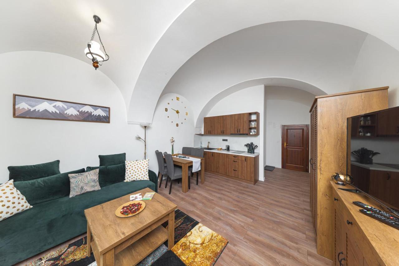 Pb Apartments Spišská Nová Ves Esterno foto
